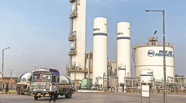 PM reviews oxygen plant progress: Converting Nitrogen plants to generate oxygen