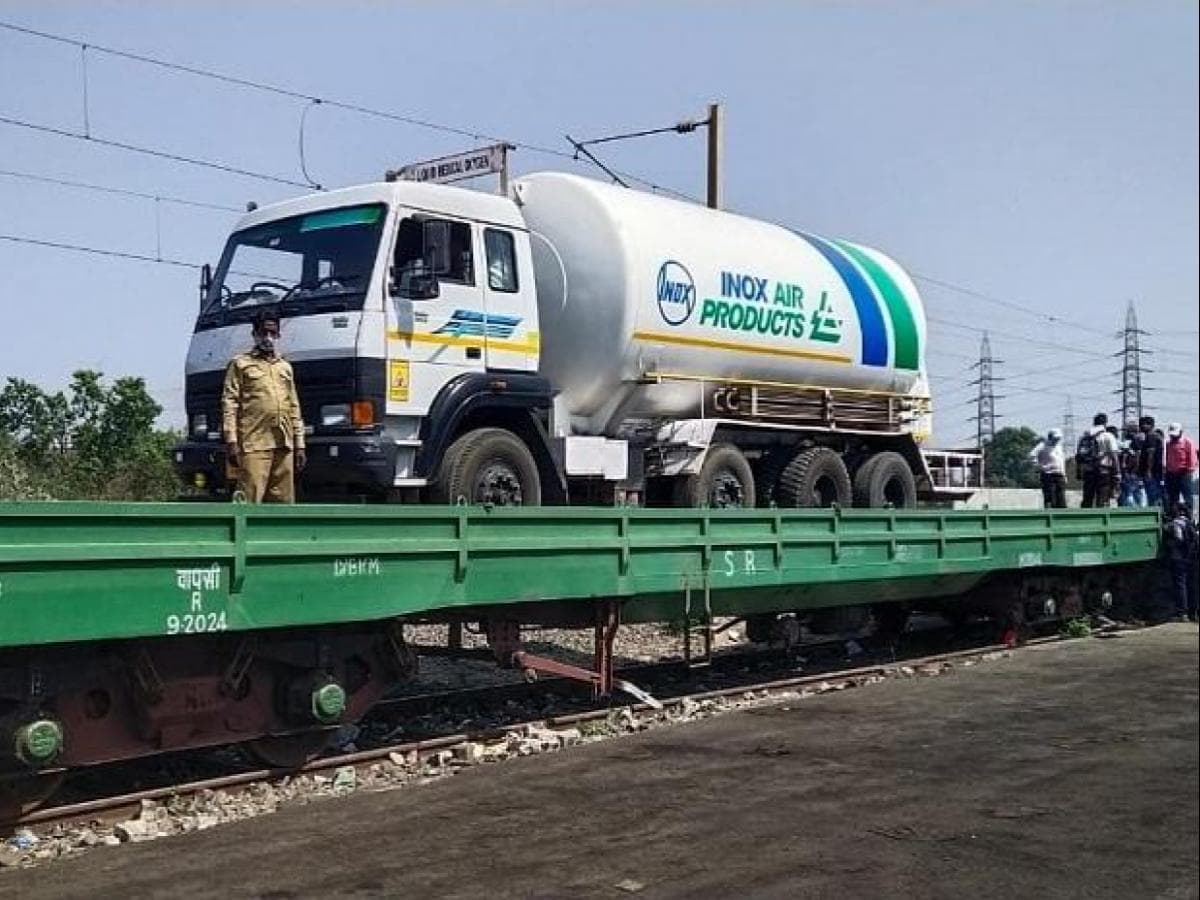 Oxygen Express Update: First Oxygen Express to Tamil Nadu delivers 80 MT LMO