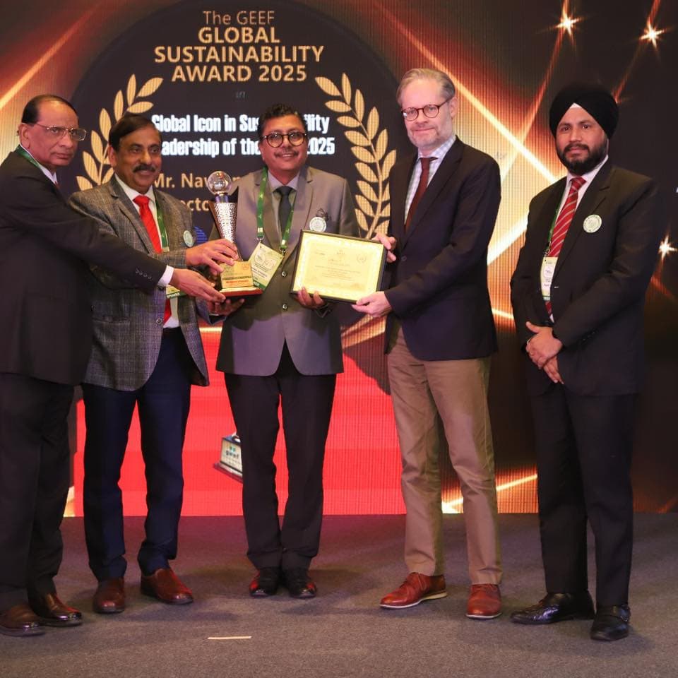 Shri Naveen Srivastava Honoured with “Global Icon in Sustainability Leadership of the Year 2025” at GEEF Summit