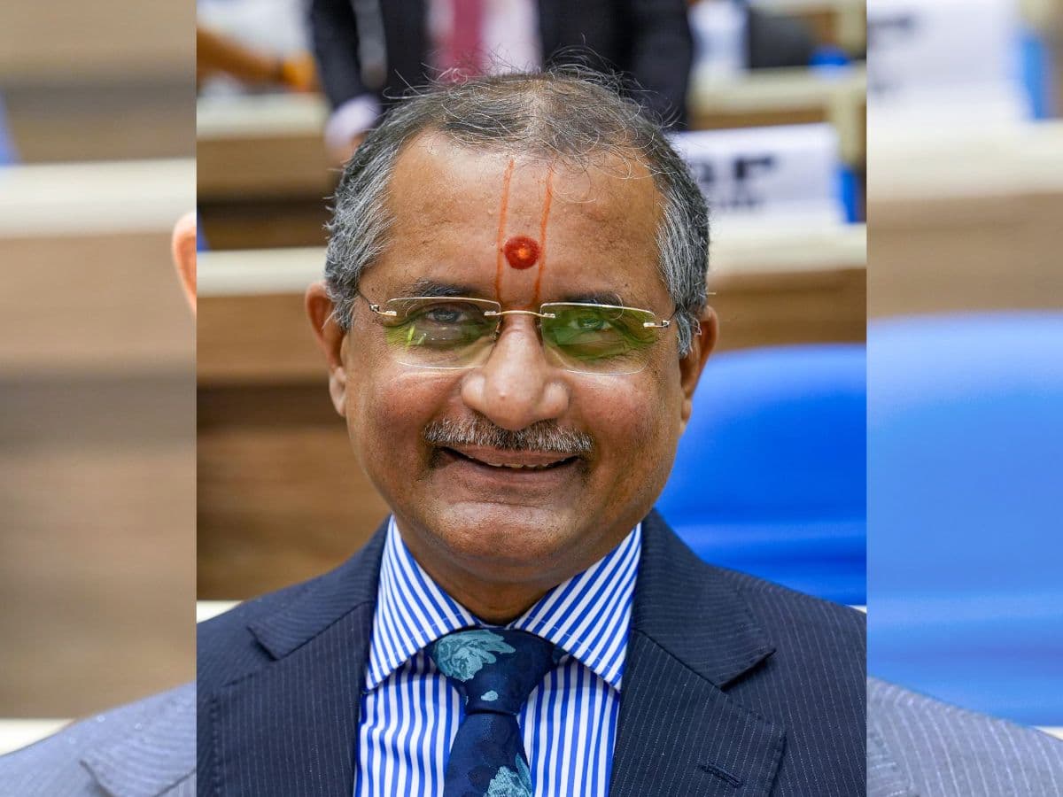 Dr Manoj Soni takes Oath as UPSC Chairman