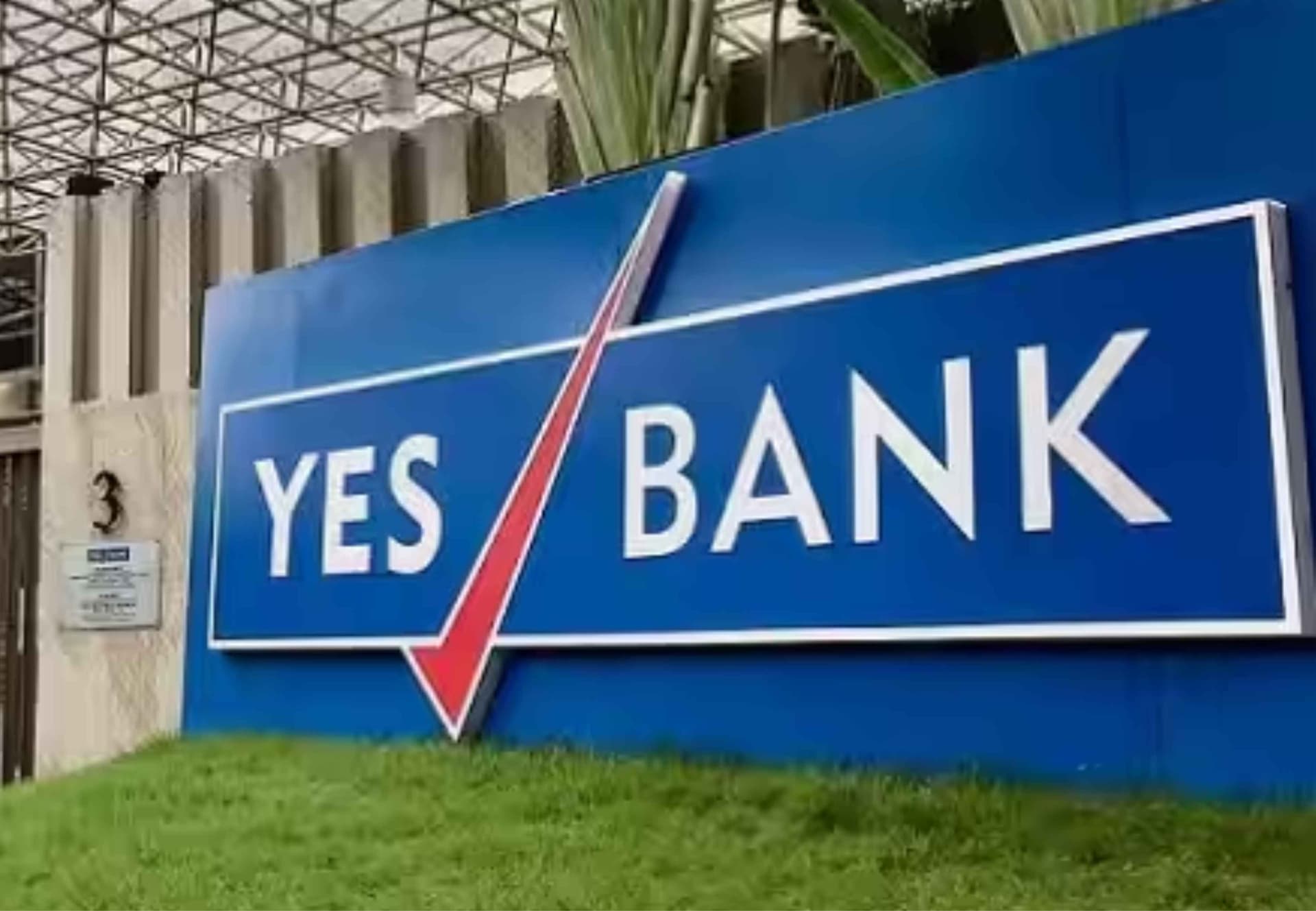 Yes Bank Shares Looks Strong Today; Hit 52 Week High