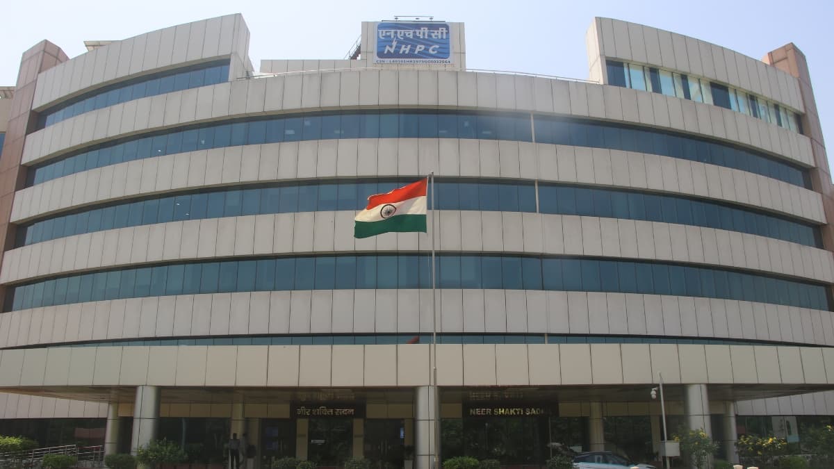 NHPC Announces Retirement of Director (Personnel) Uttam Lal, Senior Management Changes Effective May 31