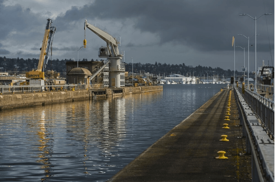  Promoting eco-friendly and sustainable transportation solutions via inland waterways.
