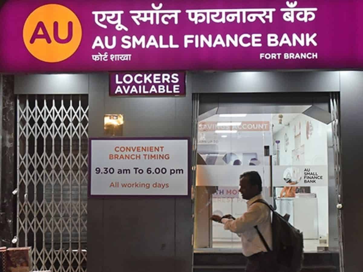 AU Small Finance Bank receives in-principle approval from the RBI to become Universal Bank