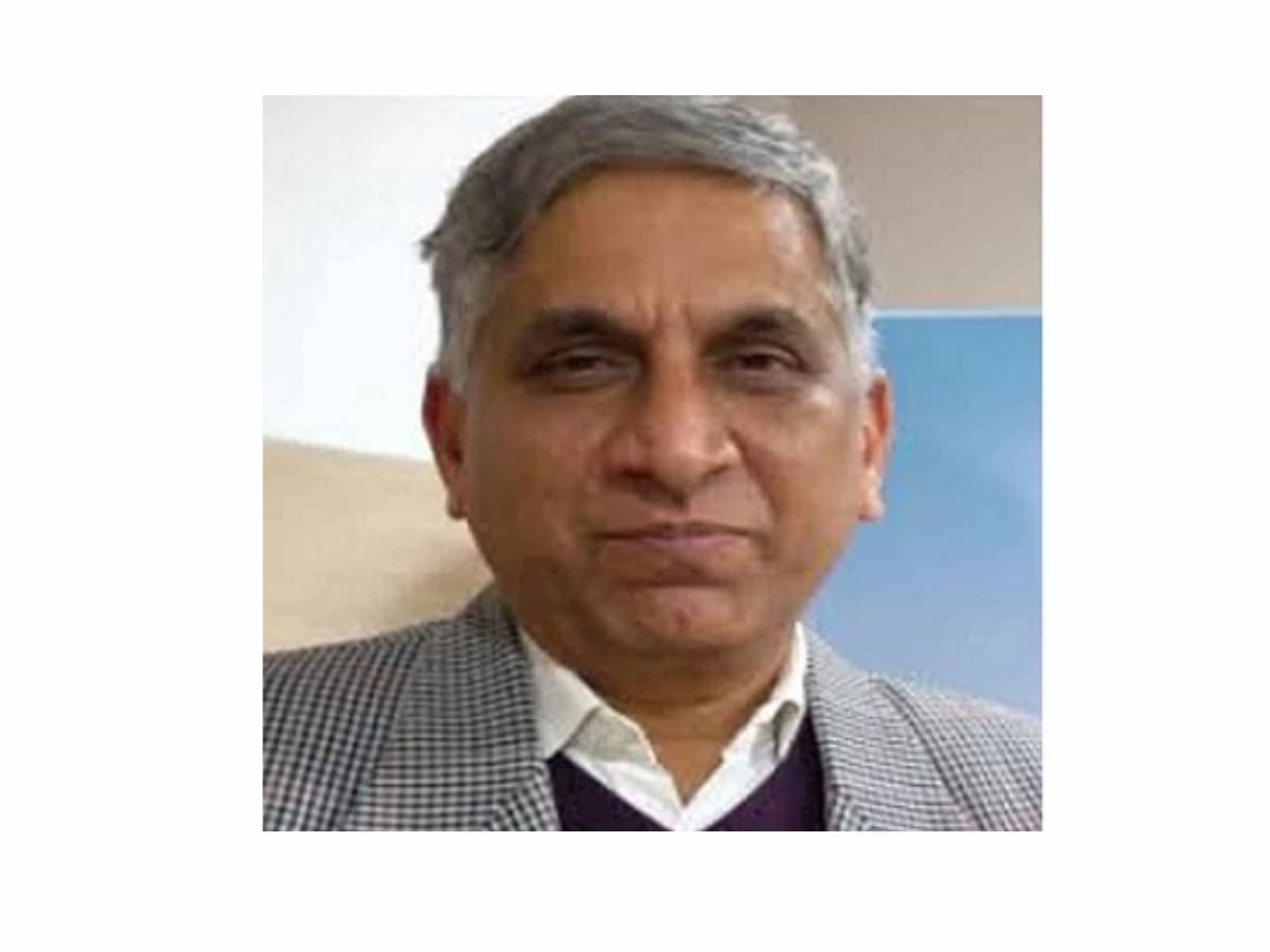 Amit Yadav to hold additional charge of Secretary in DEPWD on interim basis