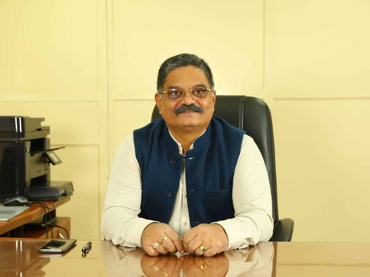 Shri Anurag Kumar assumed the charge of CMD ECIL