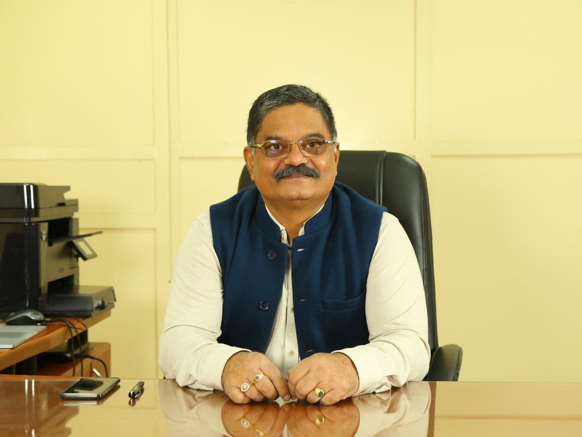 Shri Anurag Kumar assumed the charge of CMD ECIL