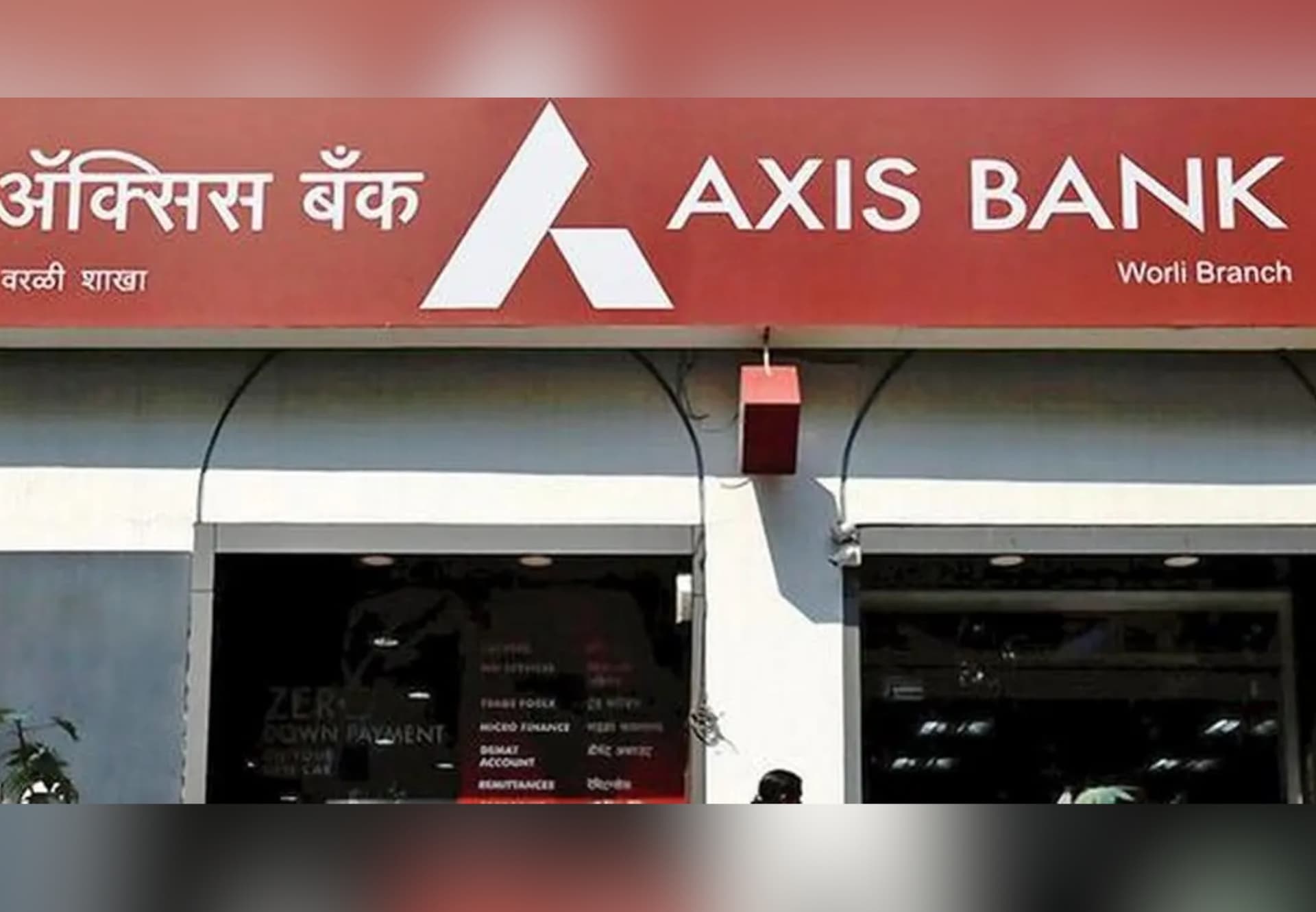 AAA-Rated War Chest: Axis Bank Raises Rs 5,000 Cr via NCDs, Names New Risk Chief