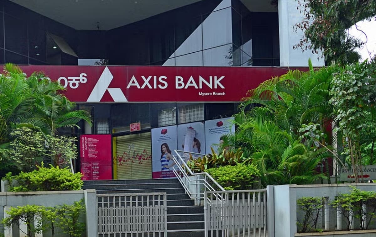 Axis Bank Updates Global Debt Programme; Prepares to Raise up to ₹35,000 Crore