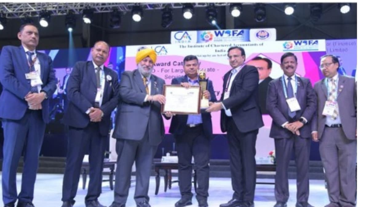 CA Vijay Kumar Choudhary of NBCC Wins Prestigious CA CXO Award 2026