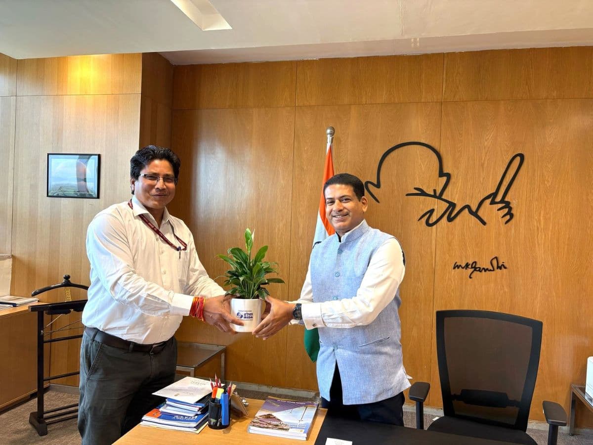 CMD, IREDA Welcomes New MNRE Secretary