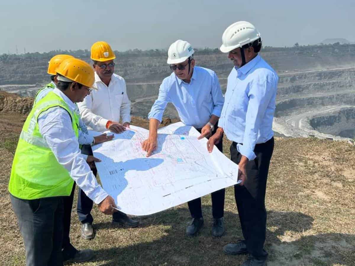 CMD SECL inspects Gevra mine; reviews land acquisition work