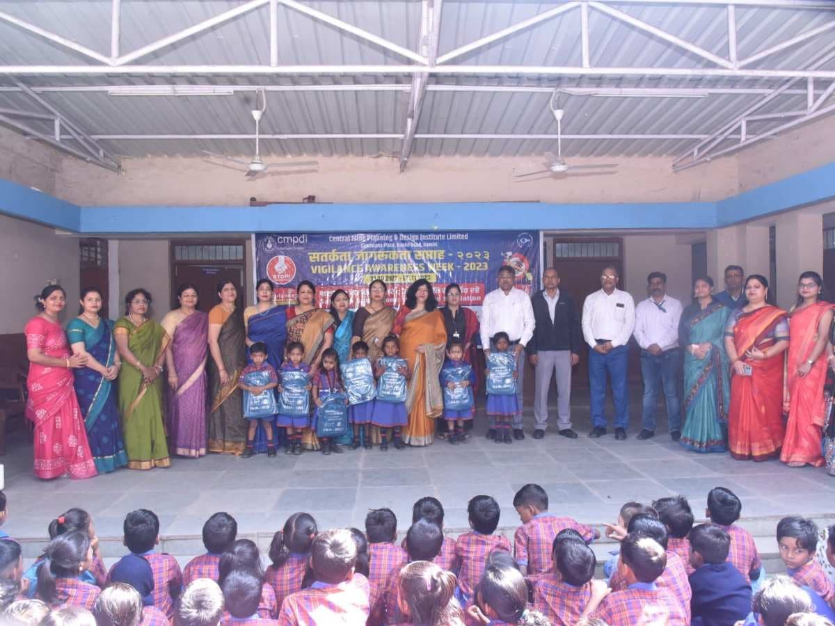 CMPDI Felicitates students; distributes 442 nos. of School Bags