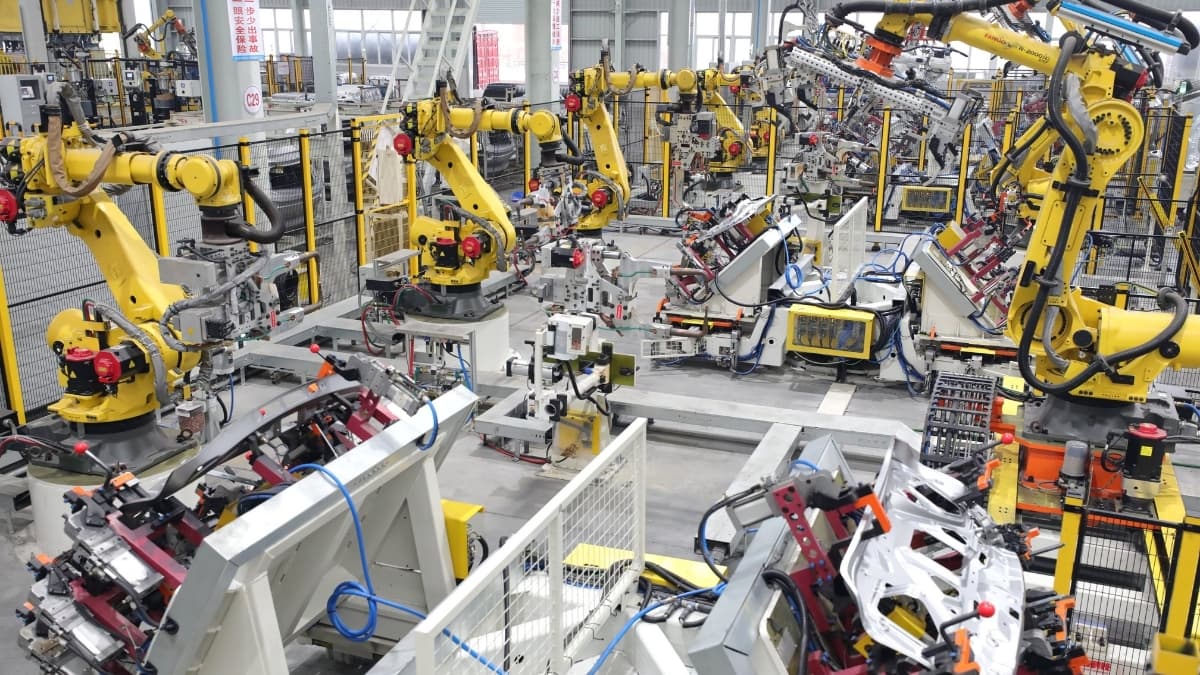 China 2026–2028 Industrial Internet Action Plan: 450 Platforms & AI Integration