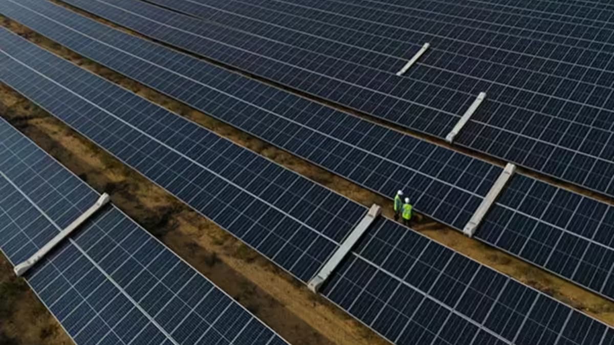 Coal India Commissions 5 MW Solar Plant on Mined-Out Land, Supplies Green Energy to Grid