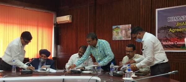 Coal India Limited`s first commercial extraction of Coal Bed Methane