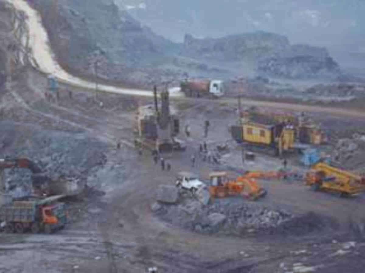 Coal Ministry Efforts Bring Down Surface Fire identified from 77 to 27 sites