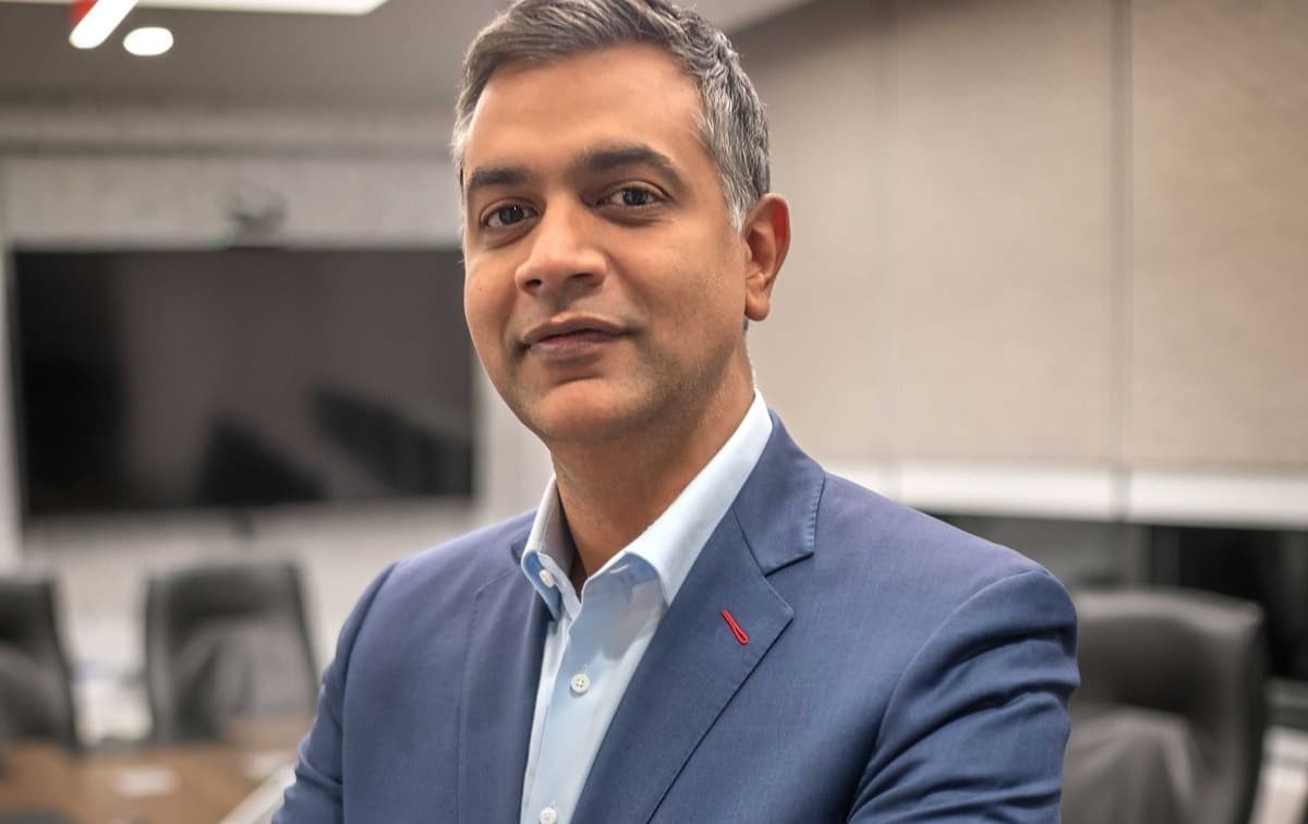 Customers Bancorp Appoints Sam Sidhu to Board, Strengthens Leadership Transition