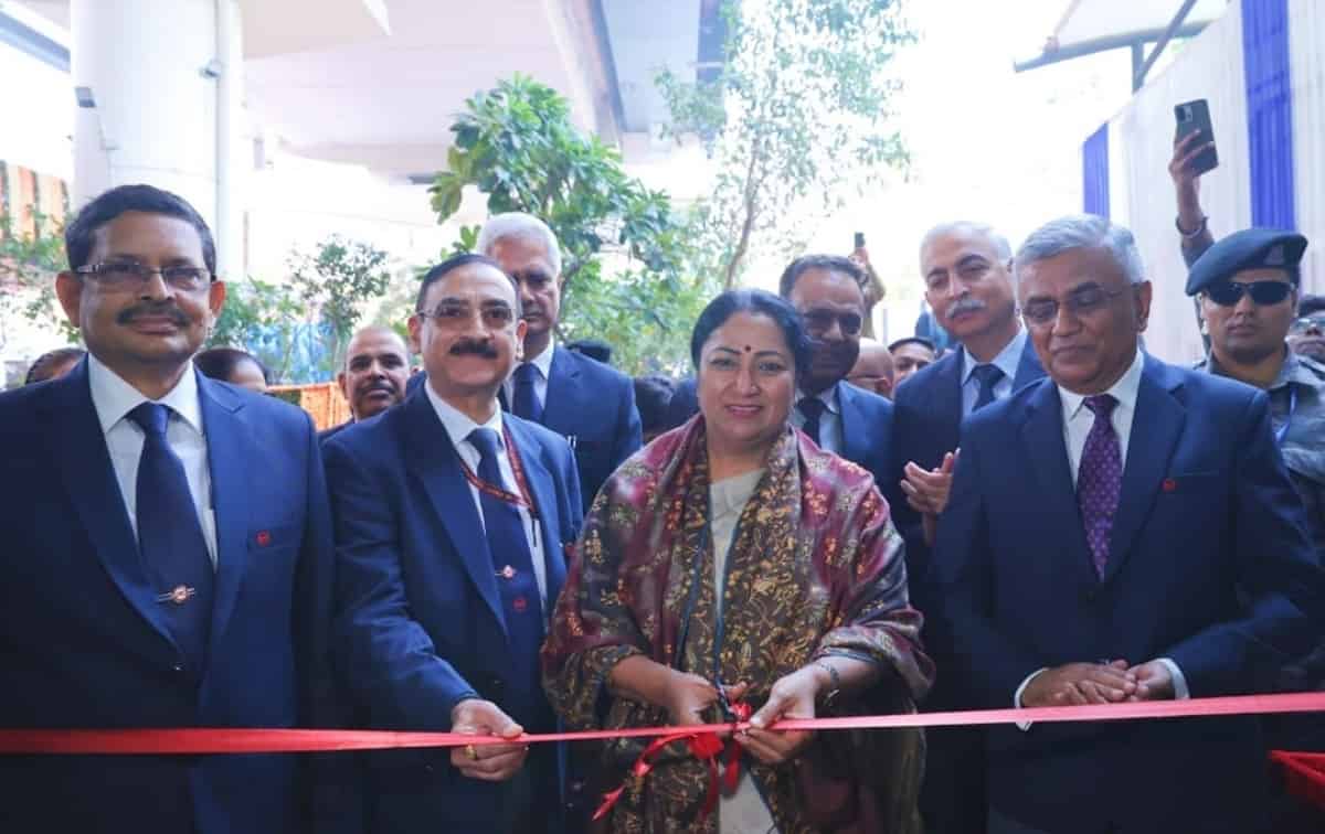 Delhi Chief Minister Inaugurates New Delhi Metro Museum at Supreme Court Station