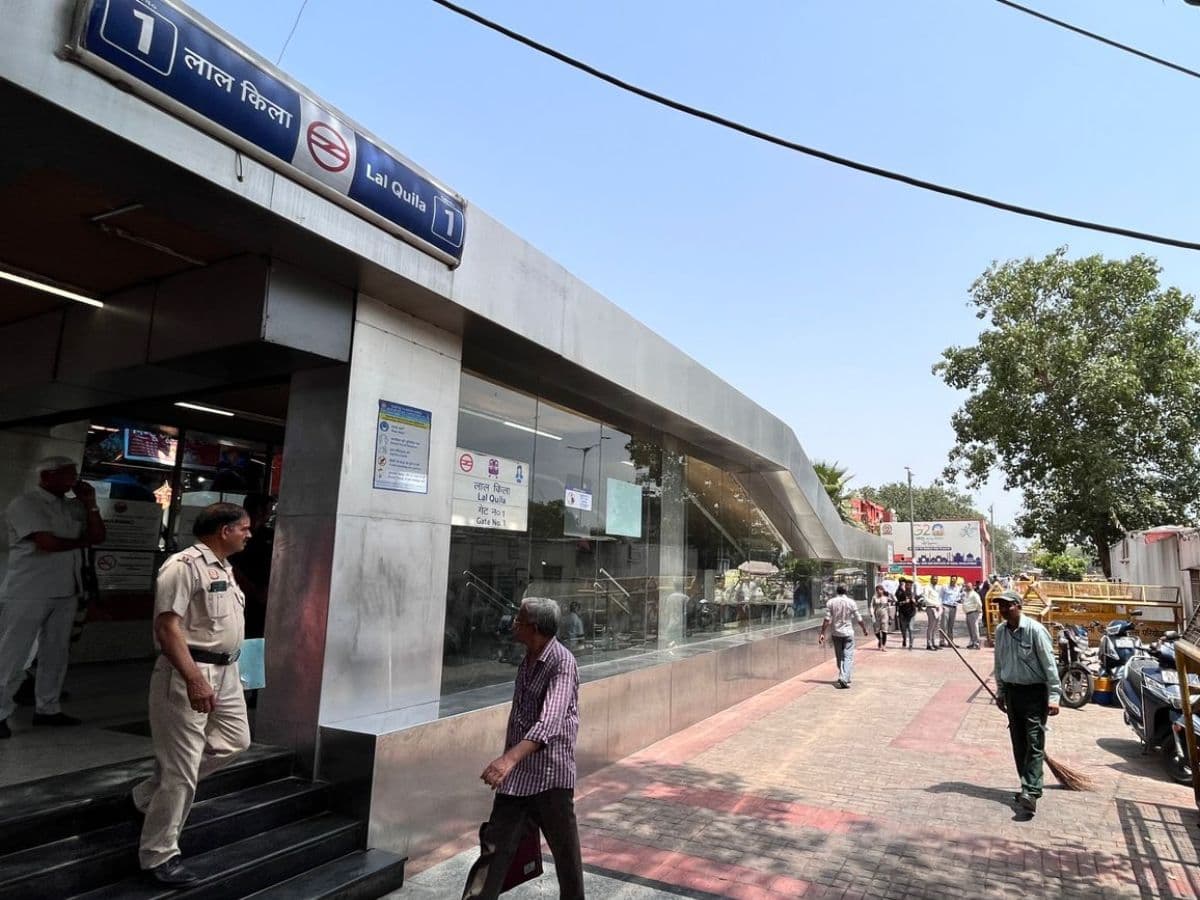 Delhi Metro undertakes special encroachment removal drive at these two stations