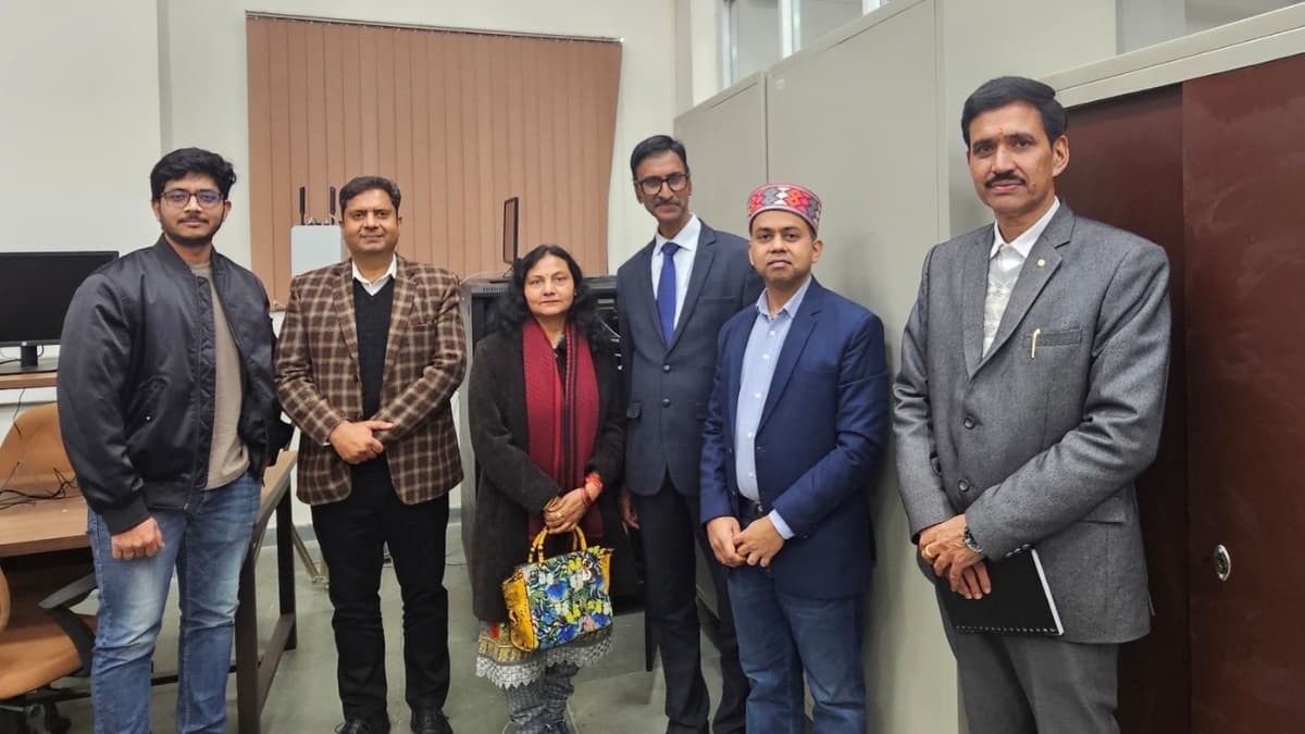 DoT Delegation Visits IIT Mandi To Review 5G Use-Case Labs, Boost India’s 6G Research Push