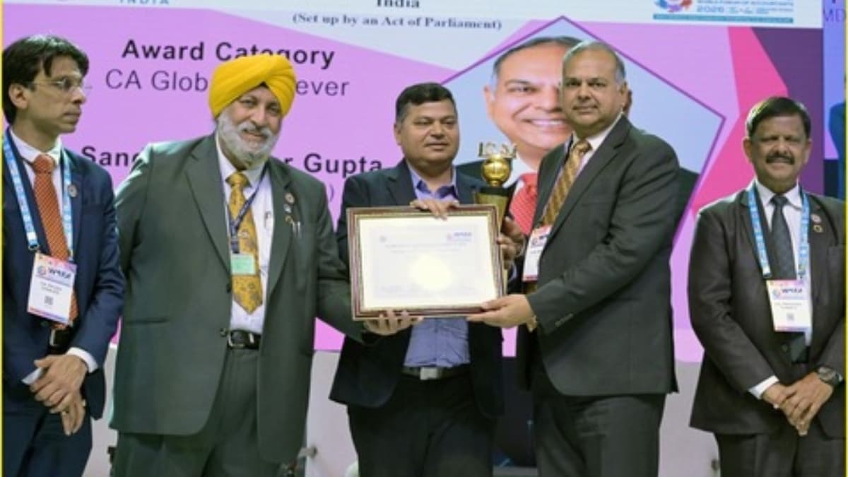 GAIL CMD Sandeep Kumar Gupta Honoured With CA Global Achiever Award at ICAI Awards 2026