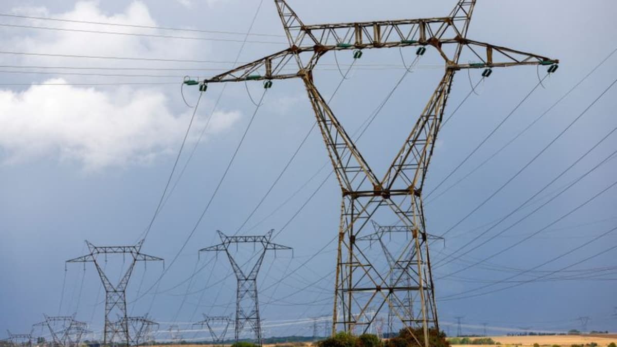 Government Unveils Draft National Electricity Policy 2026, Aims for 24x7 Power and ₹200 Lakh Crore Investment by 2047