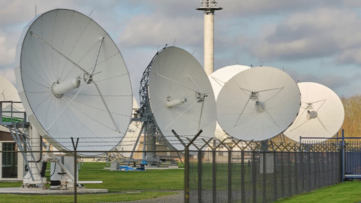 HAL Awards ₹68.05 Crore Defence Order to DCX Systems for Airborne Antenna & Power Supply Systems