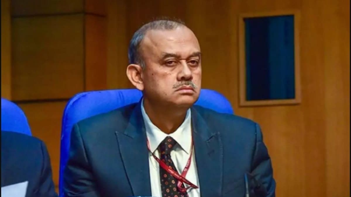 HDFC Bank Confirms Resignation of Part-Time Chairman Atanu Chakraborty