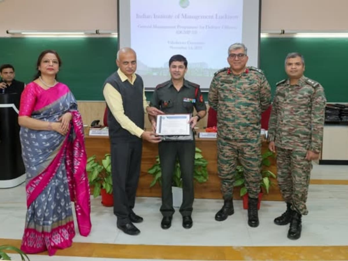 IIM Lucknow Celebrates 33rd Defence Officers (DGMP) Valediction Ceremony