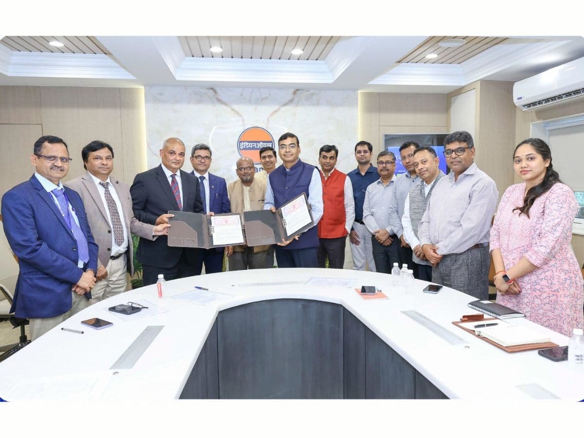 IOCL and Indian Bank sign MoU to provide financial solutions to authorised dealers