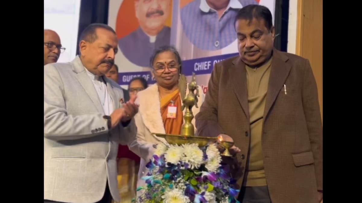 India Becomes First Country to Commercially Produce Bio-Bitumen from Agro-Waste India Becomes First Country to Commercially Produce Bio-Bitumen from Agro-Waste - PSU Connect News