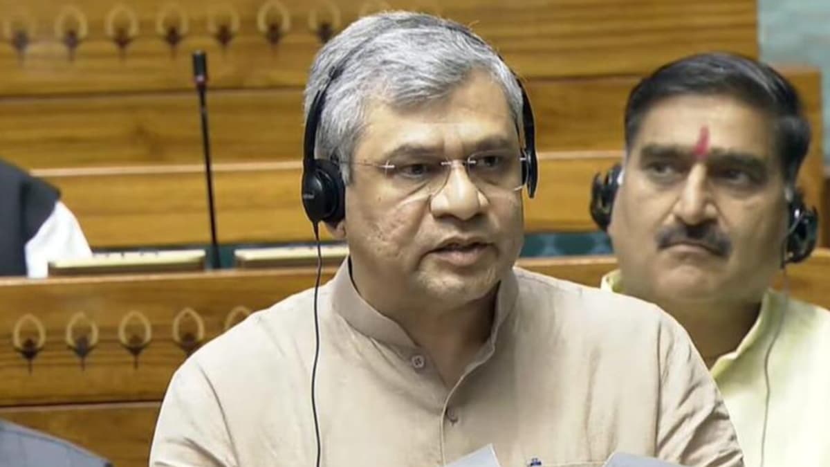 Indian Railways Implements QR Code-Enabled Vendor IDs and Digitally Traceable Food Packets