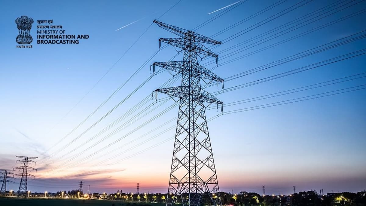 India's Power Transmission Network Crosses 5 Lakh Circuit Km Milestone