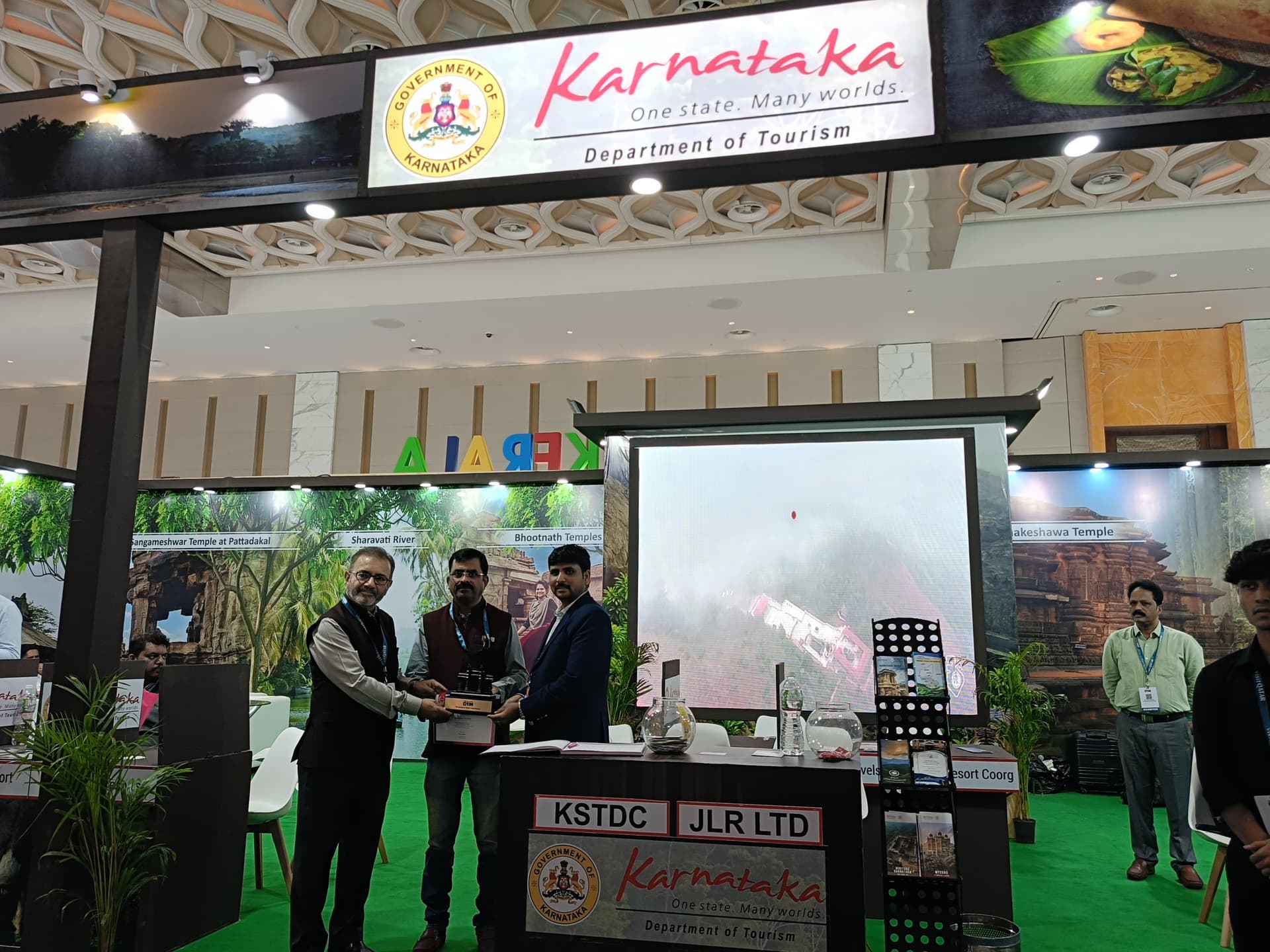 Karnataka Tourism Shines at OTM Mumbai 2025, Wins "Excellence Award - Group Participation