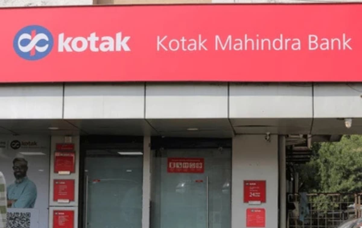 Kotak Mahindra Bank Stock Split and Chairman Remuneration Approval 2025