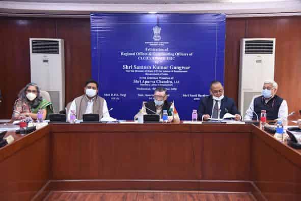 Shri Santosh Gangwar-LEM awards Certificate of Appreciation