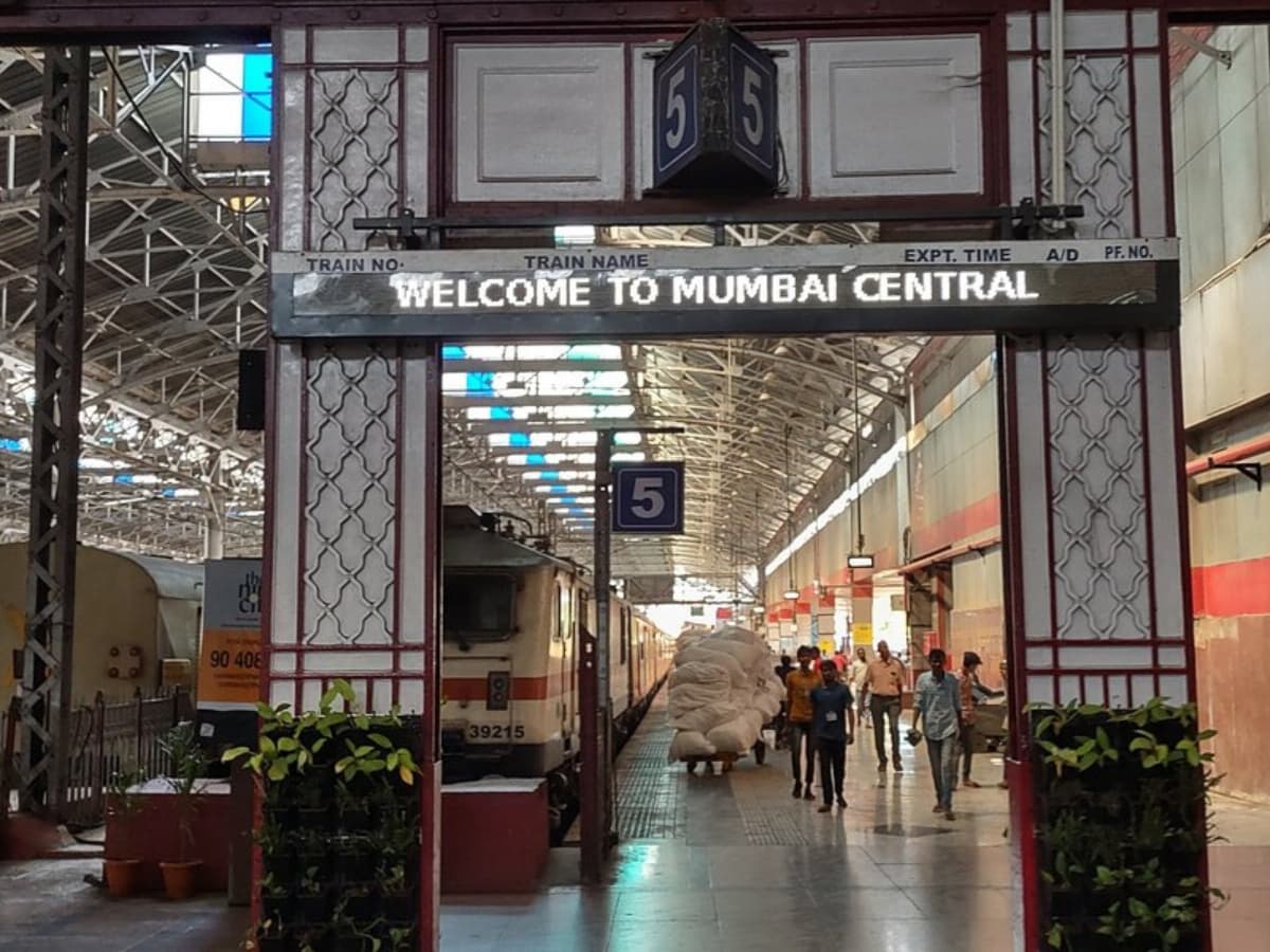 Mumbai Central Division Hits Record-Breaking Revenue in FY 2024-25