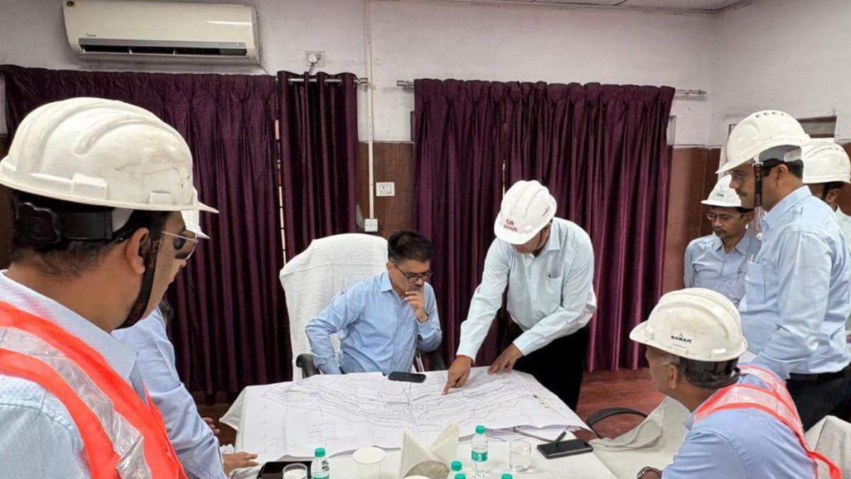 NCL CMD B. Sairam Reviews Operations at Jayant Project, Focuses on Safety and Coal Quality