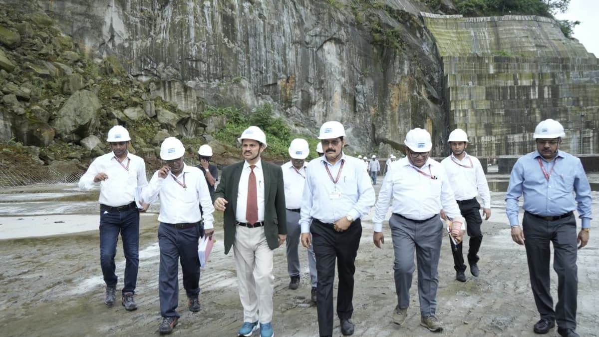 NHPC Director (Projects) Reviews Progress of 2000 MW Subansiri Lower Hydro Electric Project