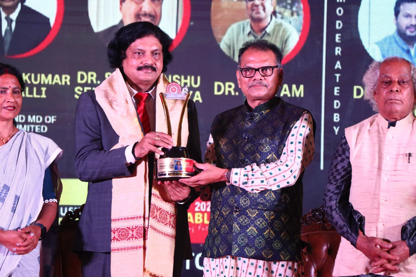 NLCIL CMD, Shri Prasanna Kumar Motupalli Conferred the Award “CMD of the Year”