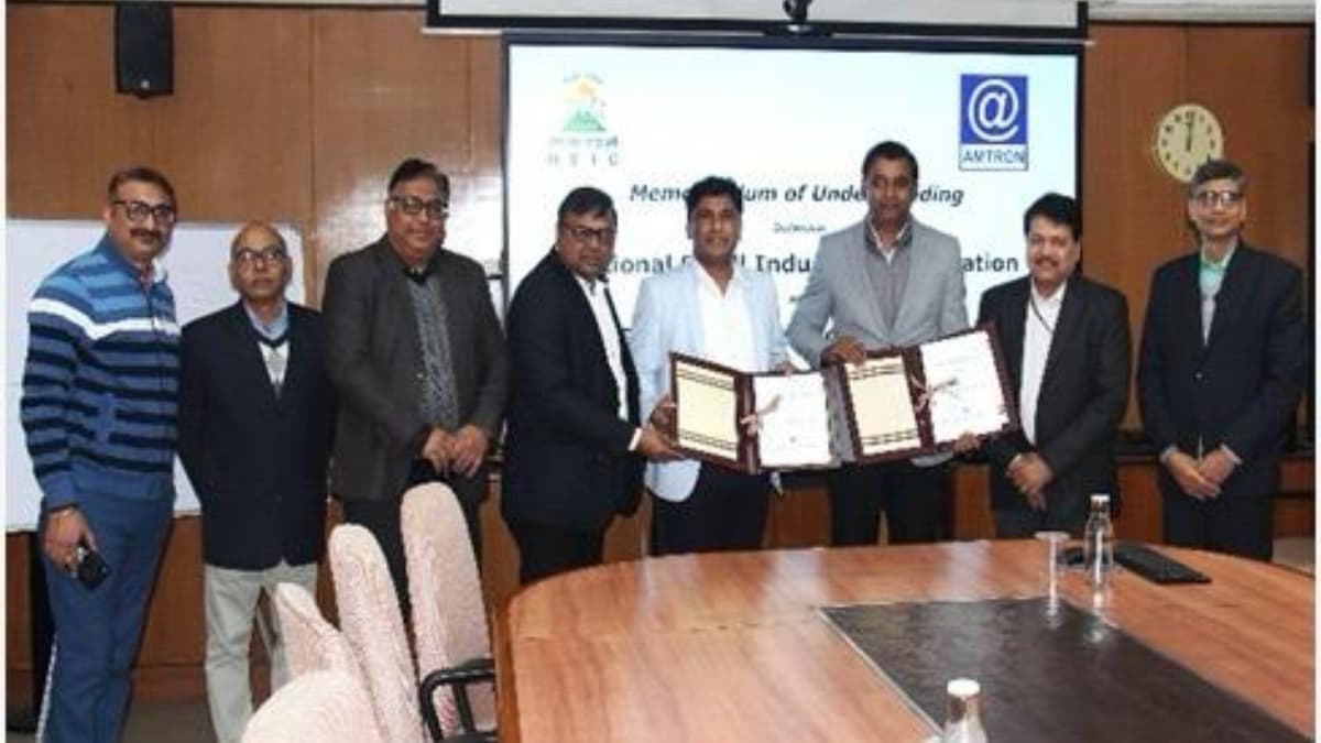 NMDFC, NSIC Sign MoU to Strengthen Minority Entrepreneurs and MSMEs