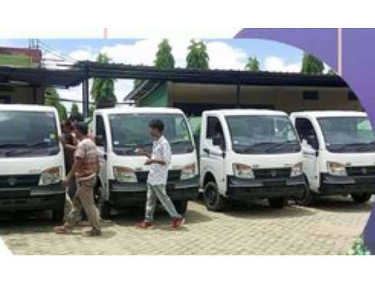 NRL hands over 4 mini Garbage Tipper Vehicles