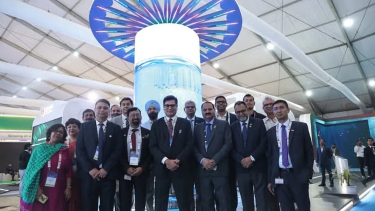 ONGC Hosts Senior Government Official at India Energy Week 2026 Pavilion
