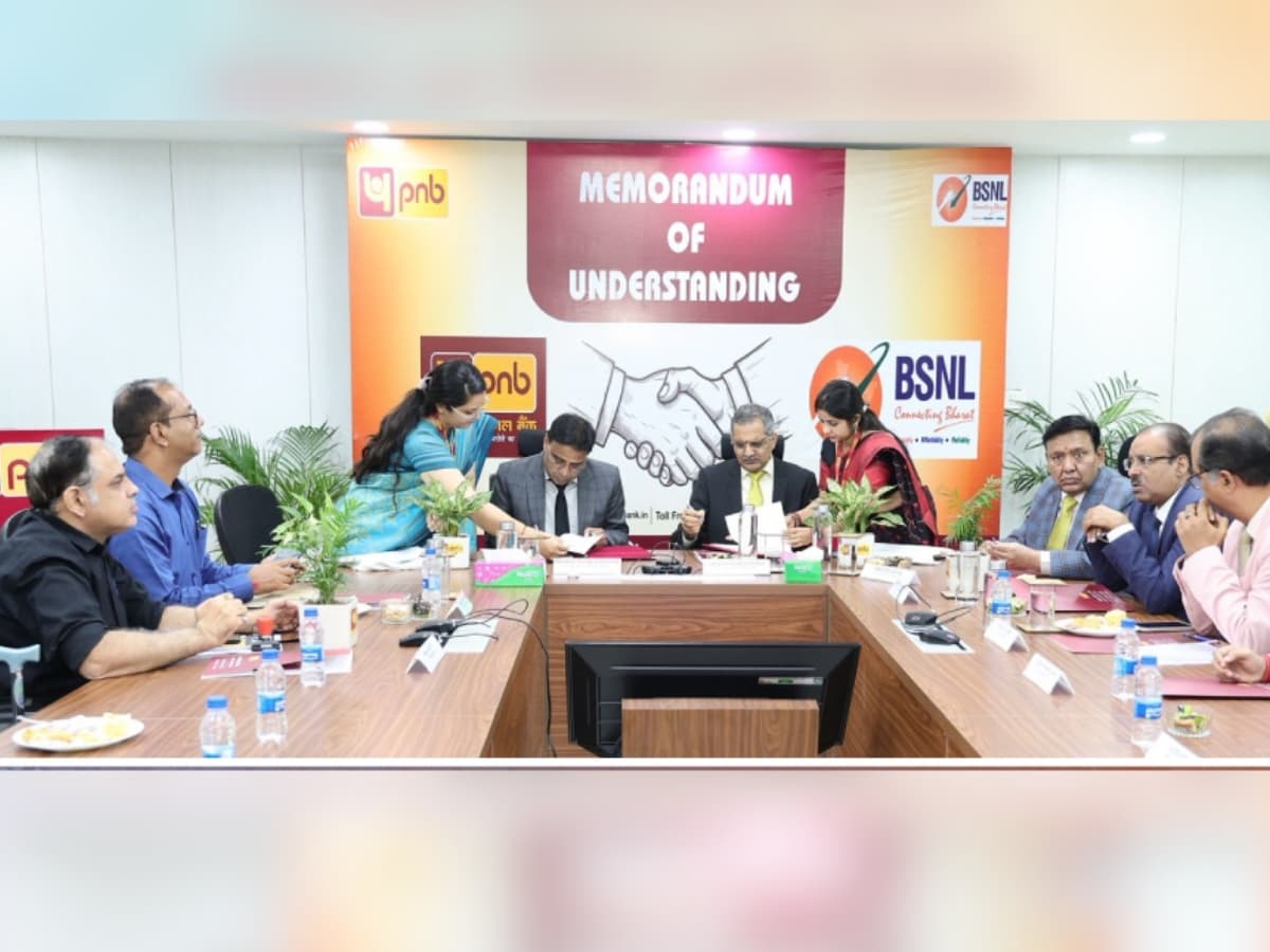 PNB and BSNL Strike Deal for Exclusive Salary Accounts: Employees Receive Free Insurance, Loan Perks