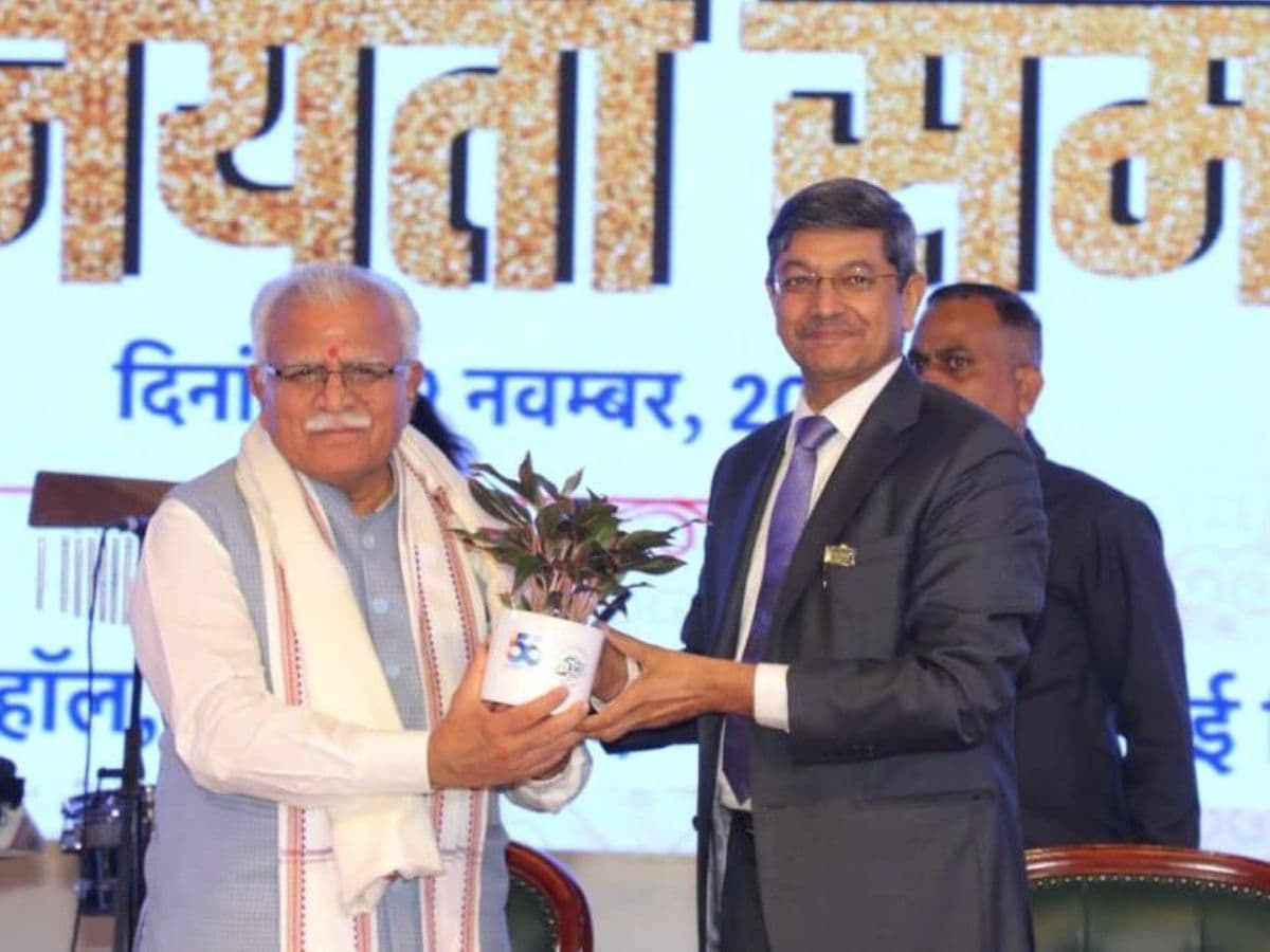 Power Minister Congratulates NTPC for its contribution in power sector