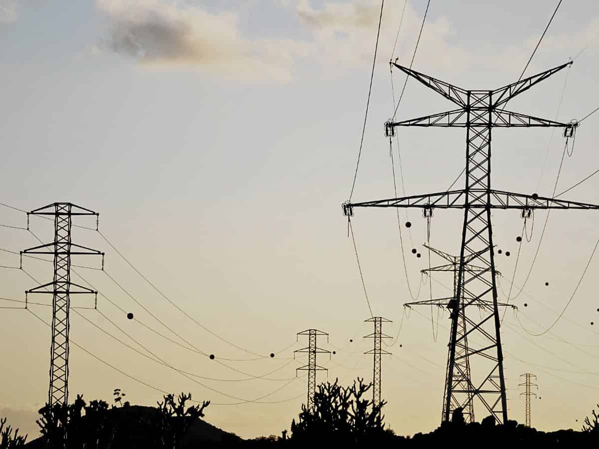 Union Power Minister announces reduction of DISCOMs' legacy dues