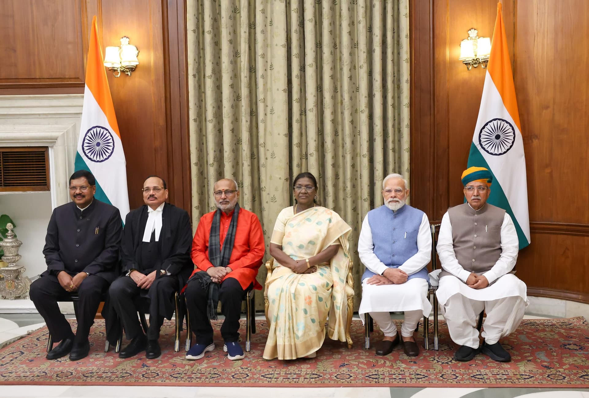 Prime Minister attends the oath taking ceremony of Justice Surya Kant as the Chief Justice of India