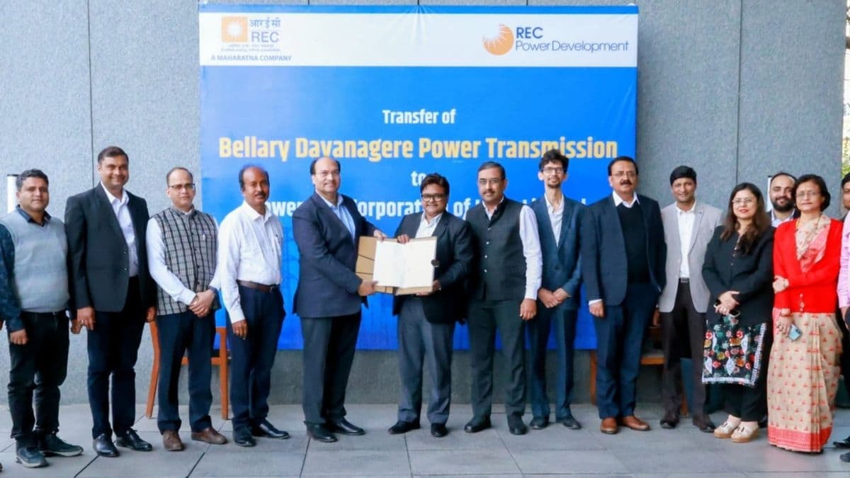 RECPDCL Hands Over Bellary Davanagere Power Transmission SPV to PowerGrid