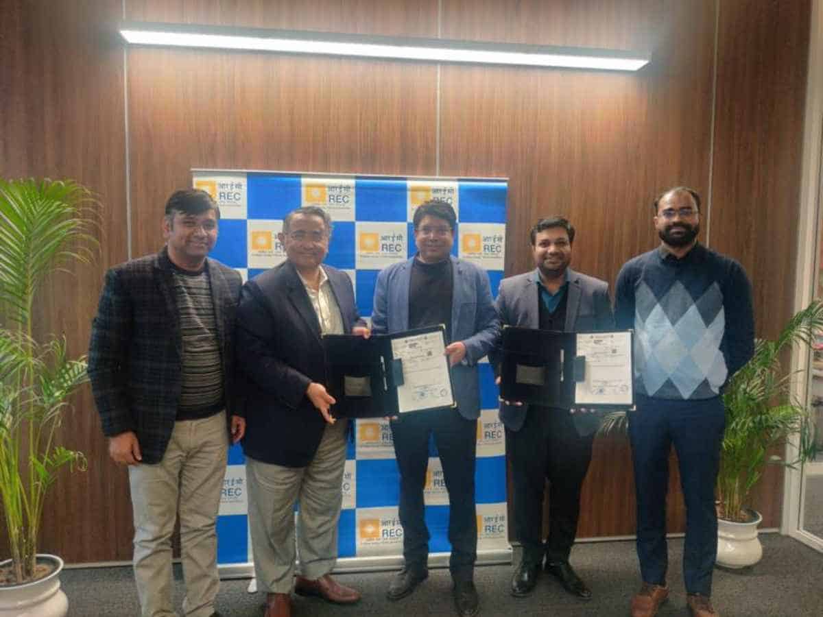 REC’s CSR arm signs agreement with Sri Sathya Sai Health and Education Trust